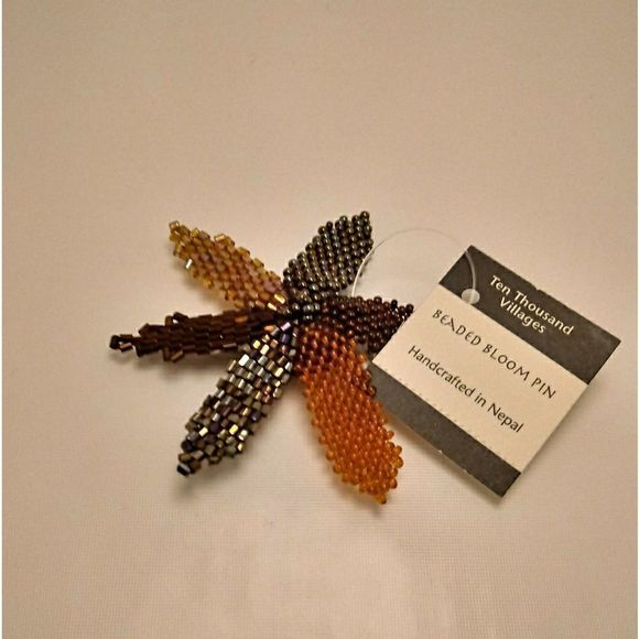 Vintage Handcrafted Flower Bloom Pin - Picture 2 of 3